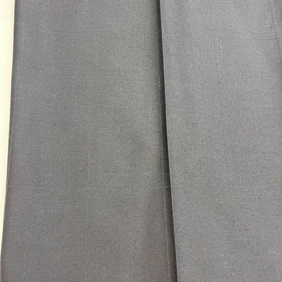 Zagato Signature Collection 2-Piece Wool-Blend Suit – Black Windowpane
Very nice - Picture 14 of 16